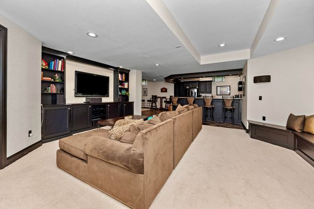 26375 Glenwood Drive, Novi, MI 48374