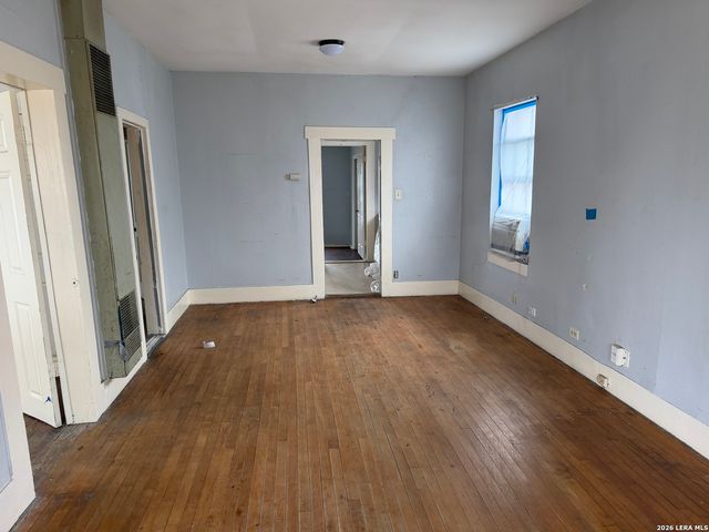 346 Thompson, San Antonio, TX 78225