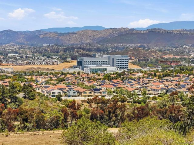953 Stoneridge Way, San Marcos, CA 92078