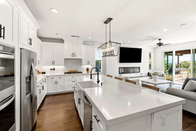 953 Stoneridge Way, San Marcos, CA 92078