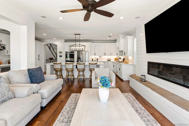 953 Stoneridge Way, San Marcos, CA 92078
