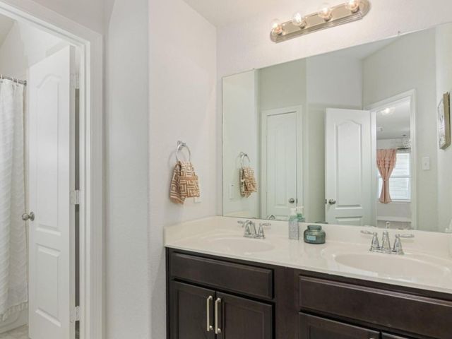 10048 Gold Finch Run, Magnolia, TX 77354