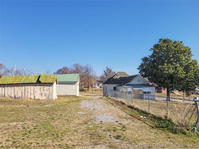 503 W Choctaw Street, Tahlequah, OK 74464