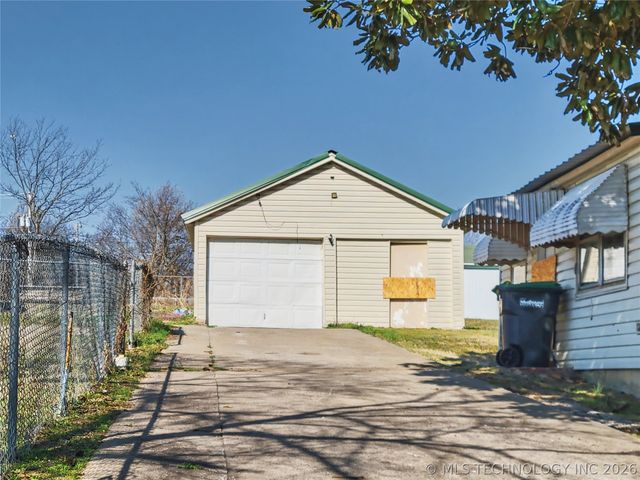 503 W Choctaw Street, Tahlequah, OK 74464