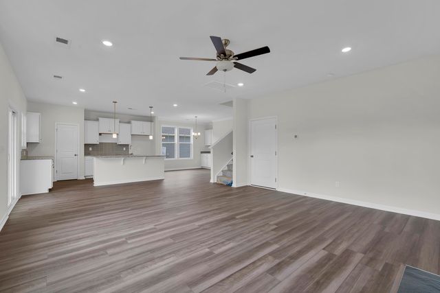 176 Hunter Ridge Drive, Boiling Springs, SC 29316