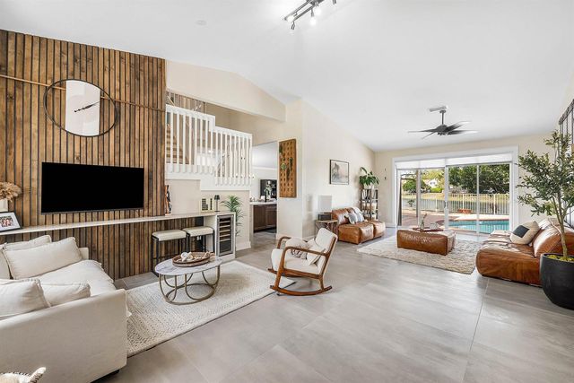 7505 NW 65th Lane, Parkland, FL 33067