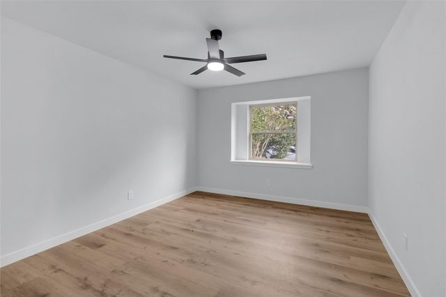5926 Warm Springs Road, Houston, TX 77035