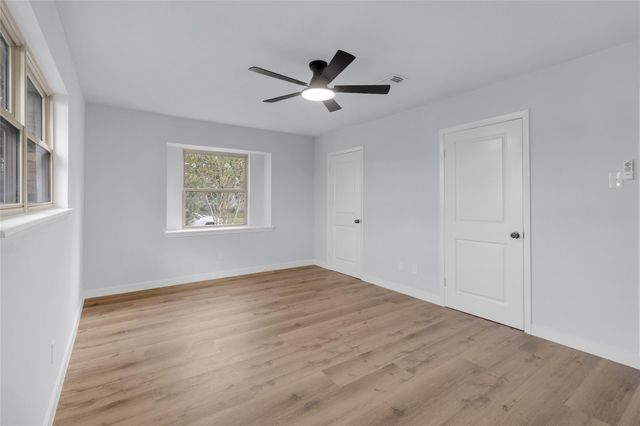 5926 Warm Springs Road, Houston, TX 77035