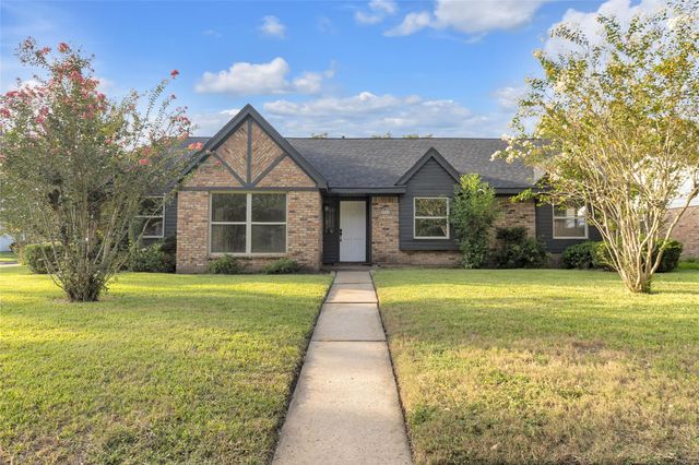 5926 Warm Springs Road, Houston, TX 77035