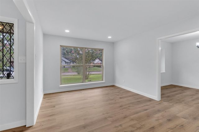 5926 Warm Springs Road, Houston, TX 77035