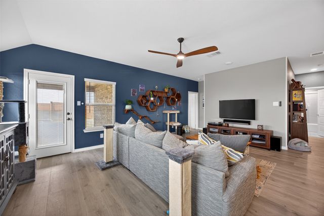 10201 Torch Light Lane, Aubrey, TX 76227