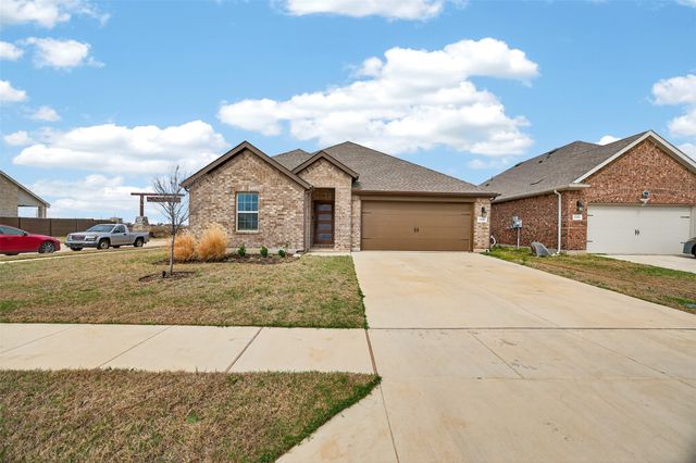 10201 Torch Light Lane, Aubrey, TX 76227
