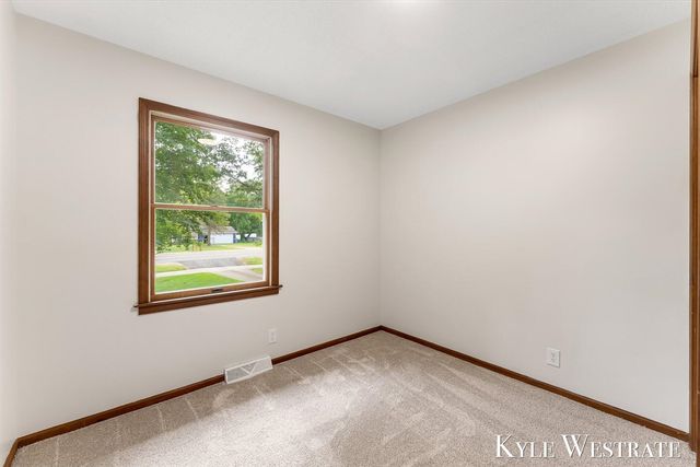 14439 Lincoln Street, Grand Haven, MI 49417