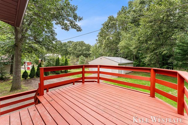 14439 Lincoln Street, Grand Haven, MI 49417