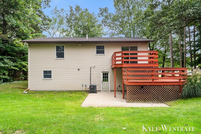 14439 Lincoln Street, Grand Haven, MI 49417