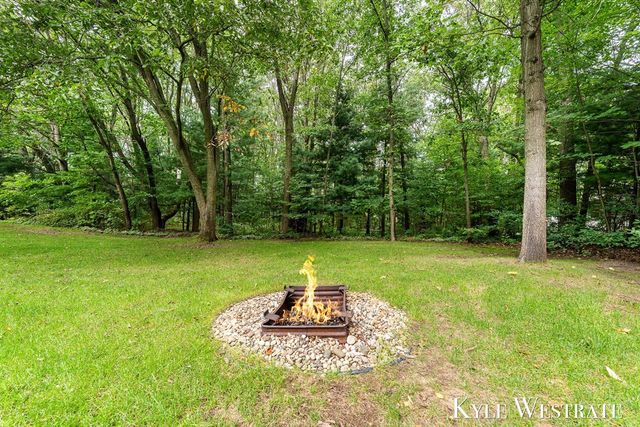14439 Lincoln Street, Grand Haven, MI 49417