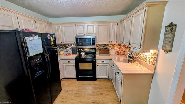2474 Woodridge Drive, Asheboro, NC 27205