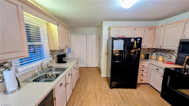2474 Woodridge Drive, Asheboro, NC 27205