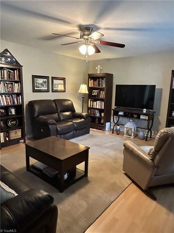 2474 Woodridge Drive, Asheboro, NC 27205