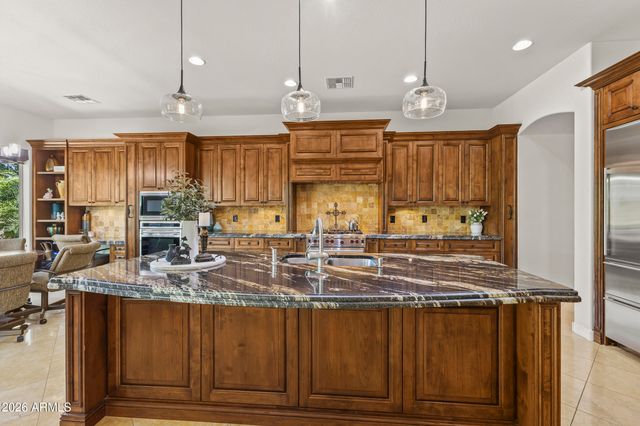 3664 E HORSESHOE Drive, Chandler, AZ 85249