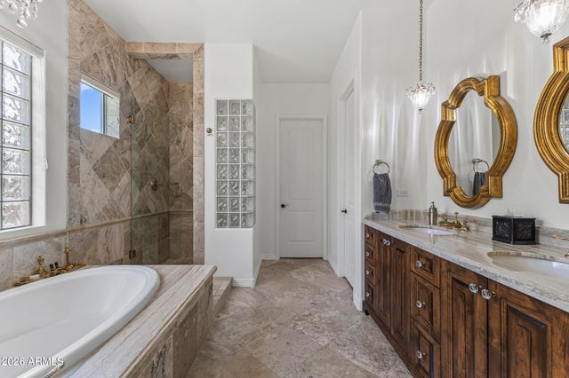 3664 E HORSESHOE Drive, Chandler, AZ 85249