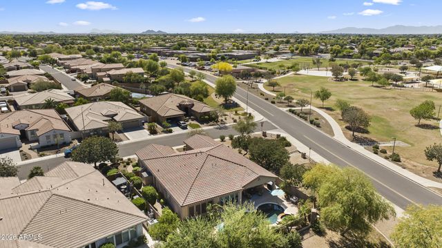 3664 E HORSESHOE Drive, Chandler, AZ 85249