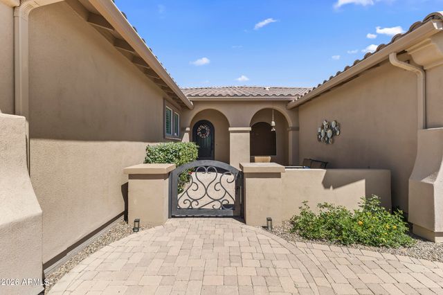 3664 E HORSESHOE Drive, Chandler, AZ 85249