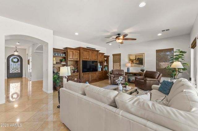 3664 E HORSESHOE Drive, Chandler, AZ 85249