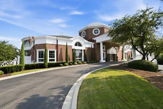 4202 Royal Fox Drive, St. Charles, IL 60174