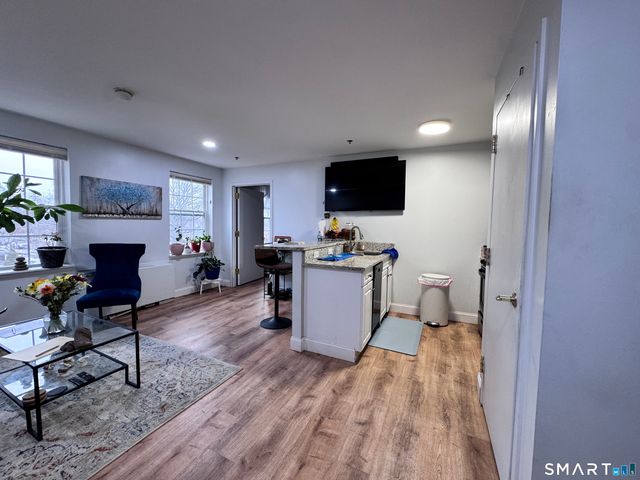 59 Courtland Avenue APT 3B, Stamford, CT 06902
