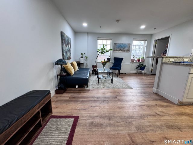 59 Courtland Avenue APT 3B, Stamford, CT 06902