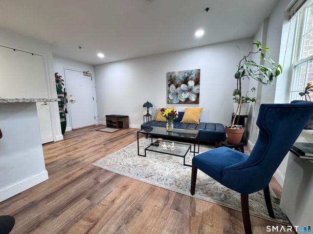 59 Courtland Avenue APT 3B, Stamford, CT 06902