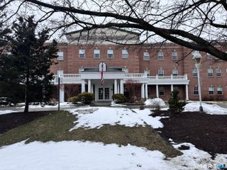 59 Courtland Avenue APT 3B, Stamford, CT 06902