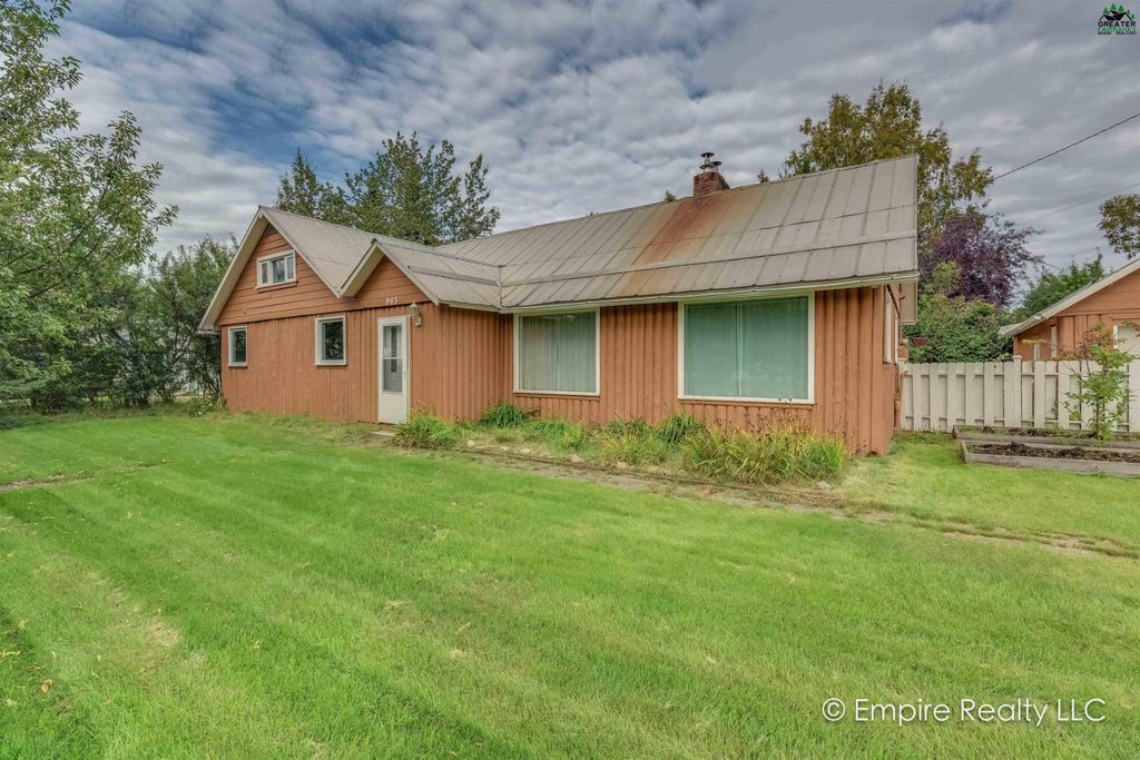 943 GILMORE STREET, Fairbanks, AK 99701