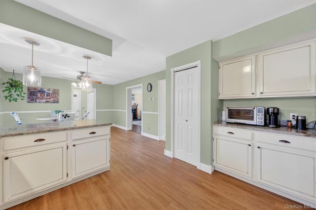 9 Megan Lane, Campbell Hall, NY 10916