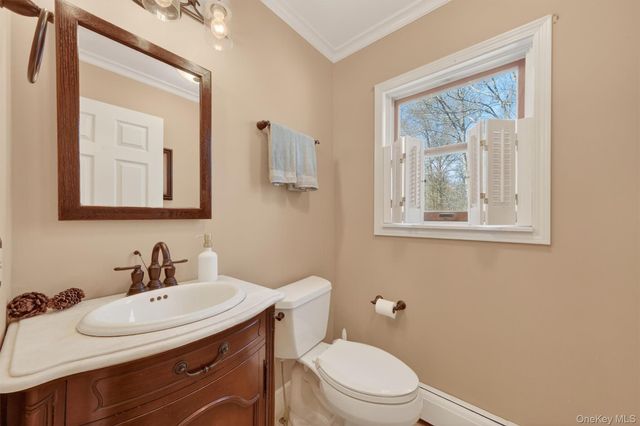 9 Megan Lane, Campbell Hall, NY 10916