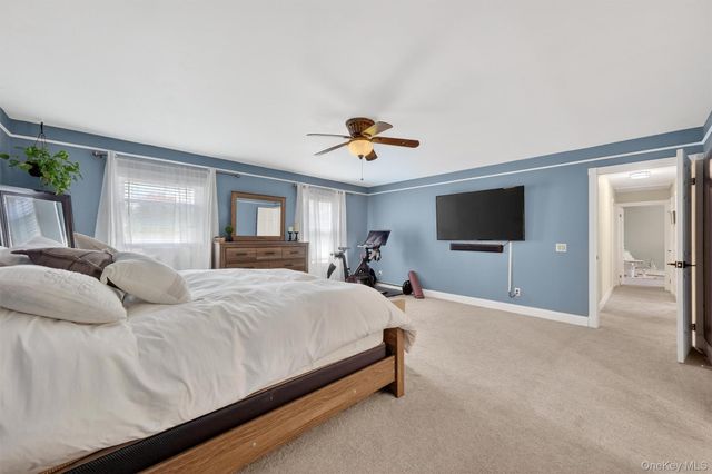 9 Megan Lane, Campbell Hall, NY 10916