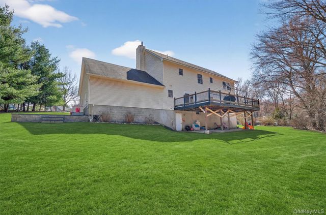 9 Megan Lane, Campbell Hall, NY 10916