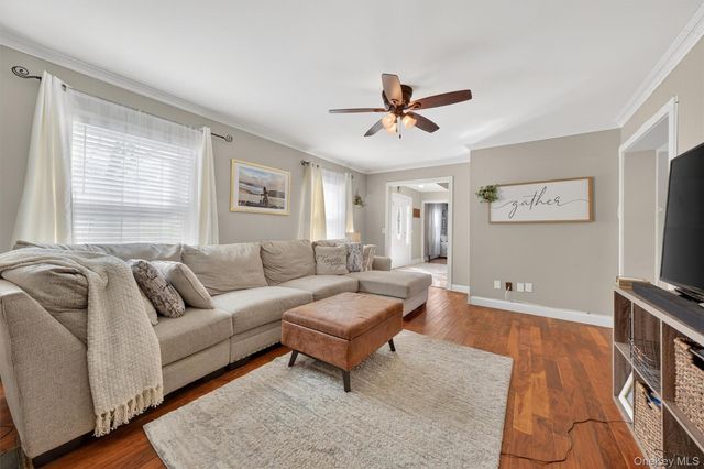 9 Megan Lane, Campbell Hall, NY 10916