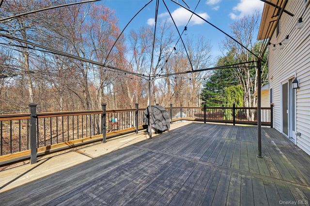 9 Megan Lane, Campbell Hall, NY 10916