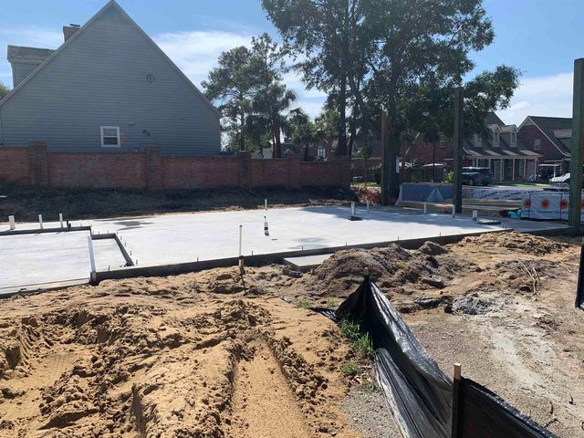 935 Edge Dr., North Myrtle Beach, SC 29582