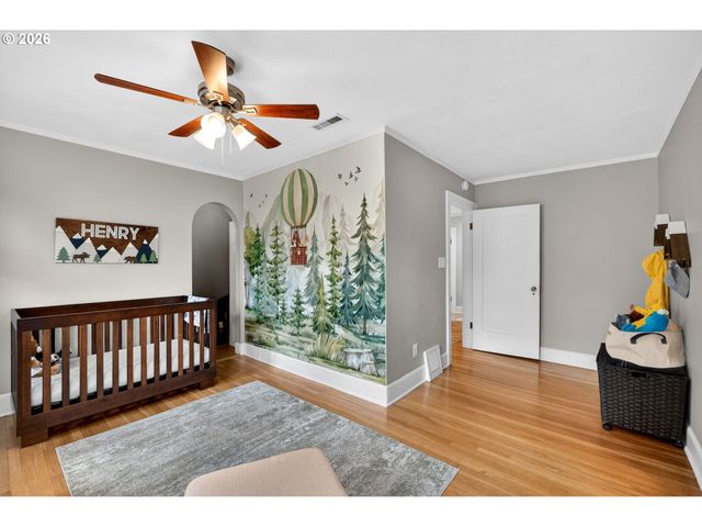 2633 Ne CESAR E CHAVEZ Blvd, Portland, OR 97212