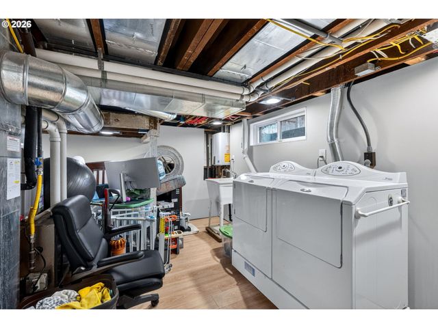 2633 Ne CESAR E CHAVEZ Blvd, Portland, OR 97212