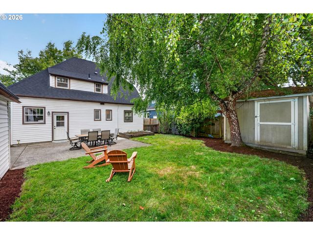2633 Ne CESAR E CHAVEZ Blvd, Portland, OR 97212