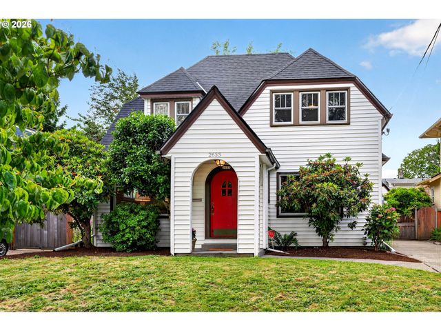 2633 Ne CESAR E CHAVEZ Blvd, Portland, OR 97212