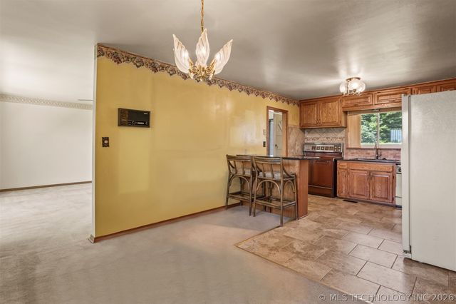 2219 N Main Street, Tulsa, OK 74106