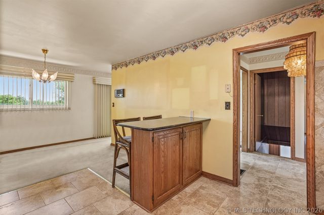 2219 N Main Street, Tulsa, OK 74106