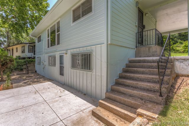 2219 N Main Street, Tulsa, OK 74106