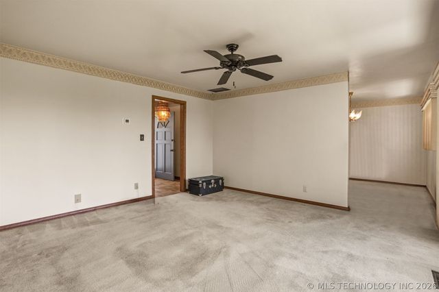2219 N Main Street, Tulsa, OK 74106