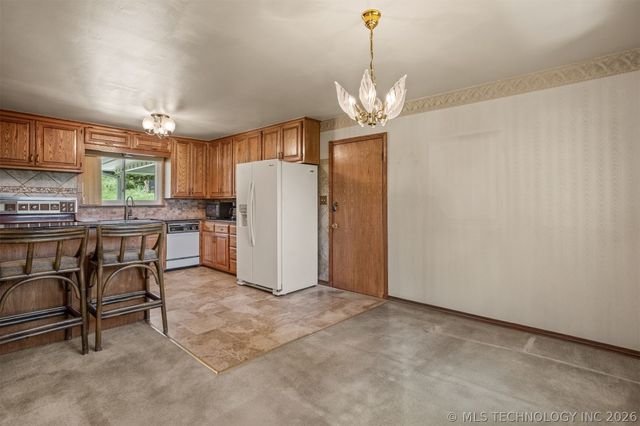 2219 N Main Street, Tulsa, OK 74106